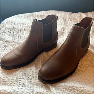 Johnston and Murphy sheepskin boot